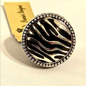 Premier Jewelry Safari Ring